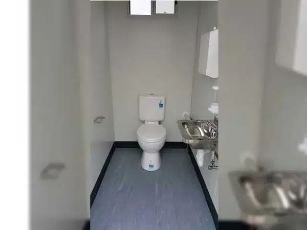 1.8m x 1.2m Single Toilet Block